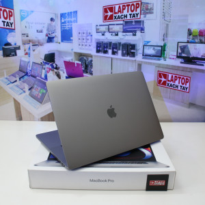 Apple Macbook Pro 15 inch 2018