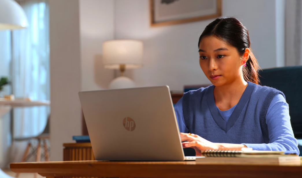 Đánh Giá Laptop HP OmniBook 5 16 G1070: Laptop AI dành cho sinh viên